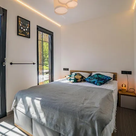 船上ホテル Water Hideout - Floating In Wild Nature Nowawies Zbaska