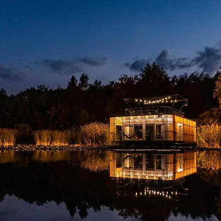 Botel Water Hideout - Floating In Wild Nature