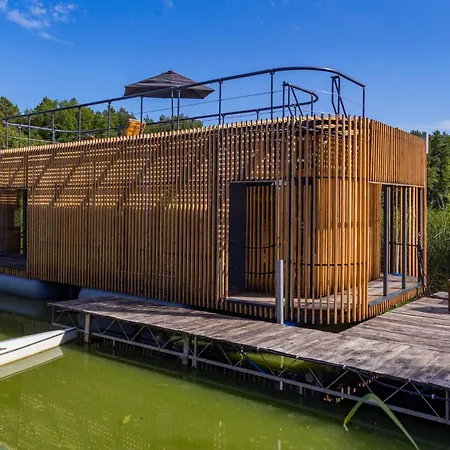 Botel Water Hideout - Floating In Wild Nature *