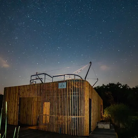 Botel Water Hideout - Floating In Wild Nature *