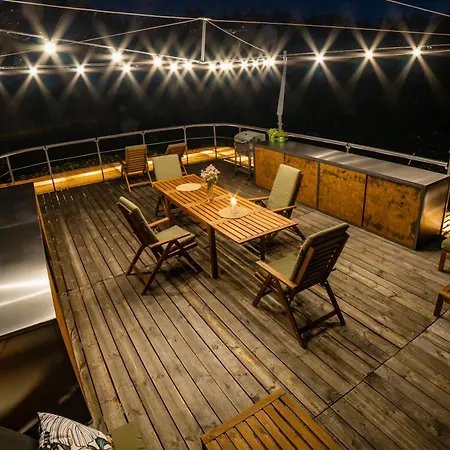 Water Hideout - Floating In Wild Nature Botel *
