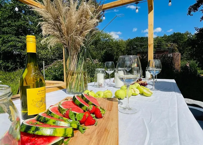 Water Hideout - Floating In Wild Nature 船上ホテル Nowawies Zbaska