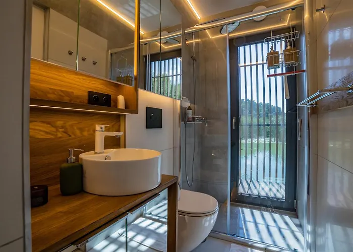 Water Hideout - Floating In Wild Nature Botel Nowawieś Zbąska