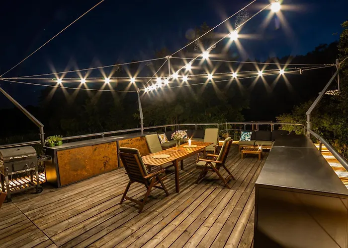 Water Hideout - Floating In Wild Nature 船上ホテル Nowawies Zbaska