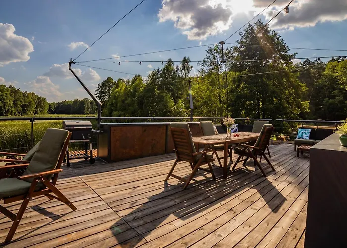 Water Hideout - Floating In Wild Nature Botel