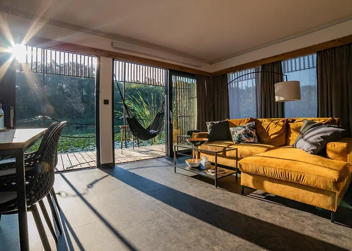 船上ホテル Water Hideout - Floating In Wild Nature Nowawies Zbaska