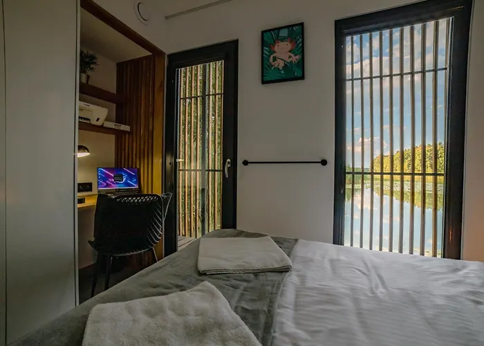 Water Hideout - Floating In Wild Nature Nowawieś Zbąska